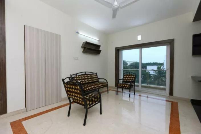 The Posh Residency, Ecr Bed & Breakfast Chennai Eksteriør bilde