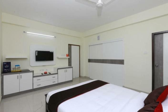 The Posh Residency, Ecr Bed & Breakfast Chennai Eksteriør bilde