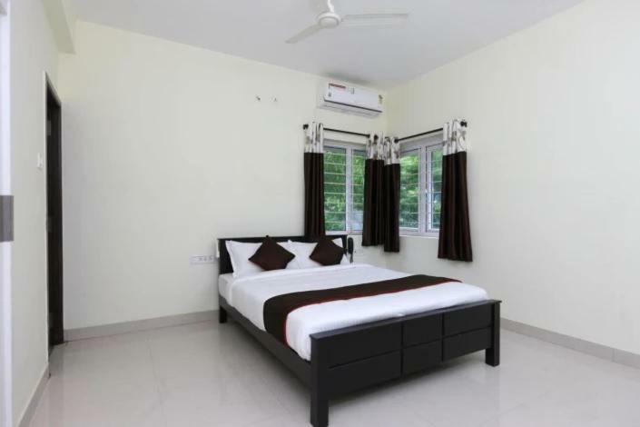The Posh Residency, Ecr Bed & Breakfast Chennai Eksteriør bilde