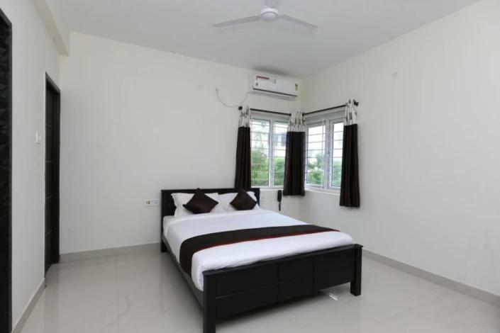 The Posh Residency, Ecr Bed & Breakfast Chennai Eksteriør bilde